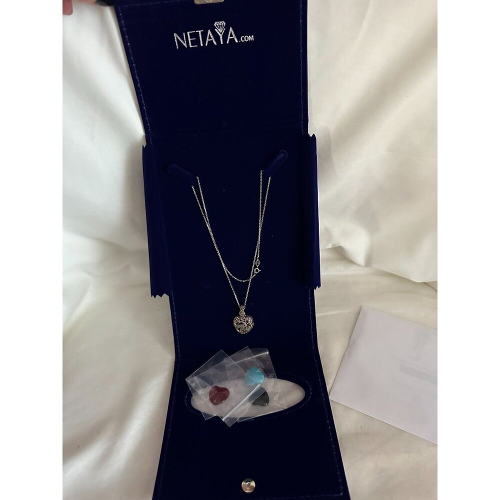 Netaya silver interchangeable heart necklace NEW in org velvet case